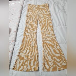 Striped Tan and White Bedding Set